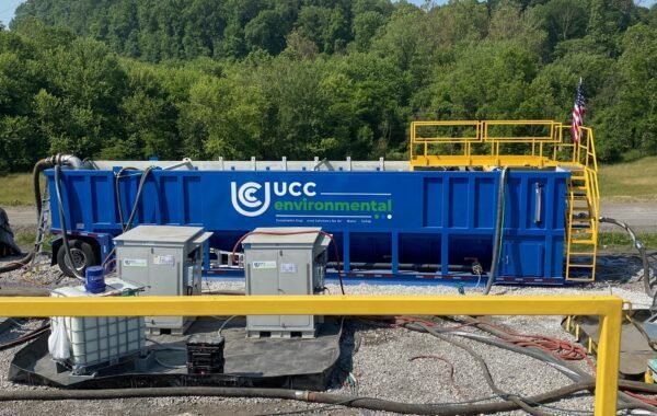 Clarificador movil de UCC Environmental para tratamiento de aguas industriales y efluentes mineros